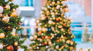 Holiday Installs: 5 Tips for Taking Them Down Featured Image