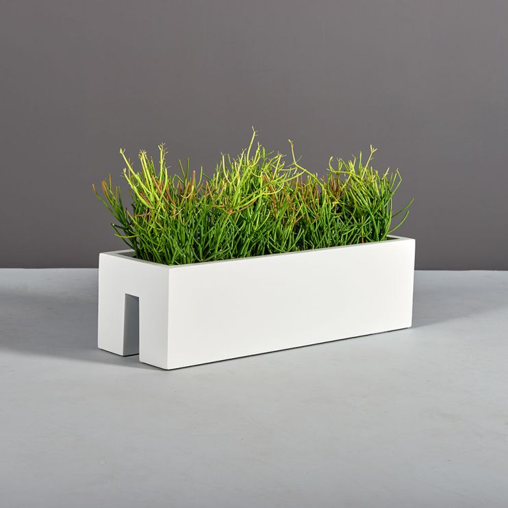 Jay Scotts Fiberglass Tiergarden Railing Planter - 12